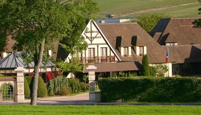 Hostellerie La Briqueterie Epernay Escapada gastronómica al champán en helicóptero
