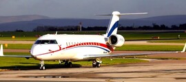location jet privé, cabine MD 83 vide sièges blancs