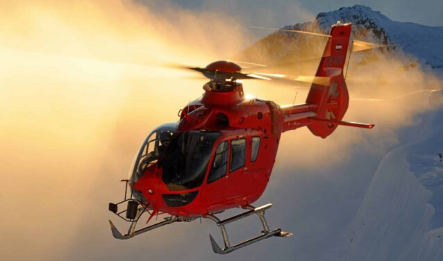 Altipuerto de Courchevel: avión privado y helicóptero
