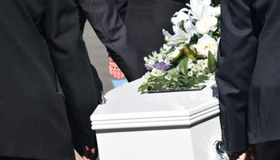 ¿Cómo se organiza la repatriación de un ataúd en avión?