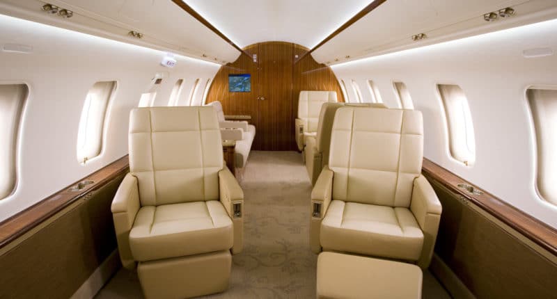 Jet privé Bombardier Challenger 605 intérieur