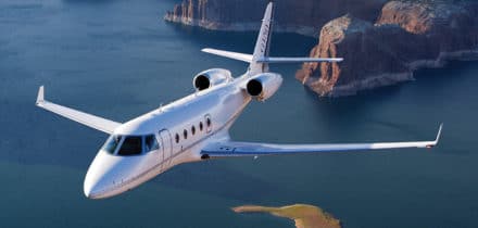 Gulfstream G150 en vol