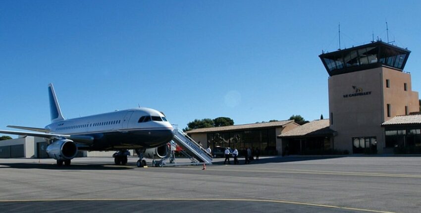 location de jet privé : avion sur le tarmac, Le Castellet