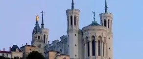 Lyon Bron: Alquiler de aviones privados 