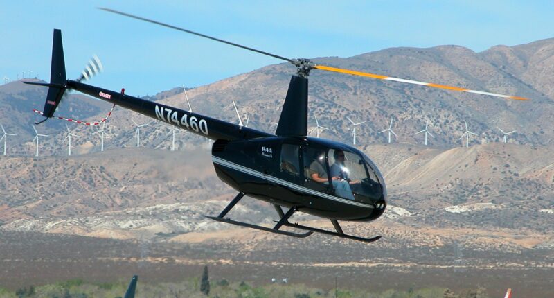 ROBINSON R44: Alquiler de helicóptero privado