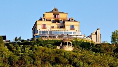 Alquilar un helicóptero para el Domaine de la Corniche, cerca de Giverny