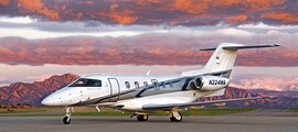 location de jet privé : Intérieur luxueux du Learjet 40 XR.