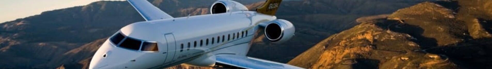 ¿Cómo se reserva un avión privado?