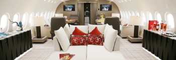 La cabine très luxueuse d'un jet privé