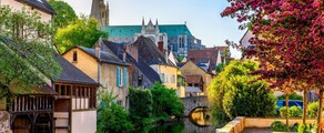 Alquiler de jets privados y helicópteros en Chartres Champhol