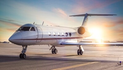 ¿Cuánto combustible consume un avión privado y cuáles son las soluciones respetuosas con el medio ambiente?