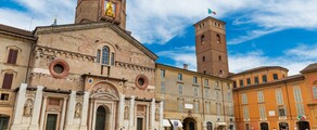 Reggio Emilia : Alquiler de aviones privados 