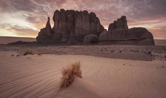désert couché de soleil en Algérie
