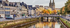 Quimper: Alquiler de aviones privados y helicópteros