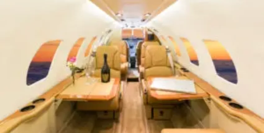 location jet privé - intérieur d'un avion luxueux