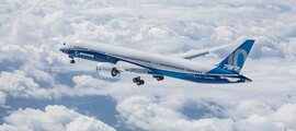 Location jet privé - Cabine d'avion vide, sièges en cuir noir