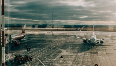 Centrarse en el trabajo de jefe de estación de aeropuerto