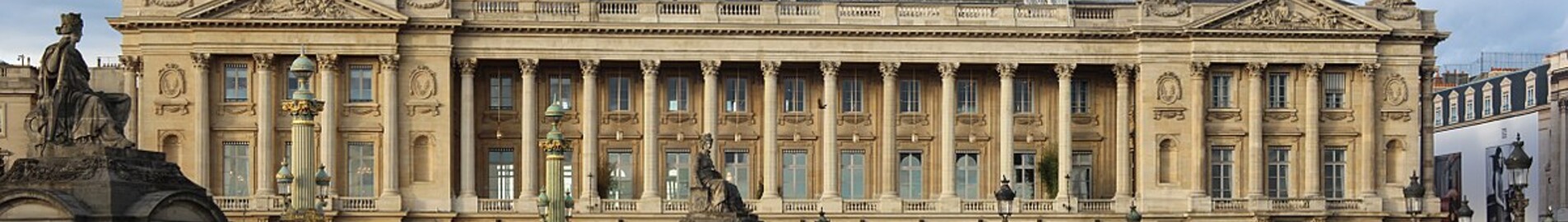 Hotel de lujo en París: en el Hotel de Crillon, experimente el lujo y la elegancia en el corazón de París
