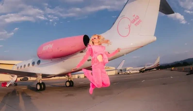 Sliv Air: Paris Hilton firma un Gulfstream a su imagen y semejanza